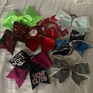 Cheerleading bows